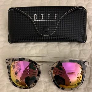 DIFF Eyewear Zoey Oversized Sunglasses
